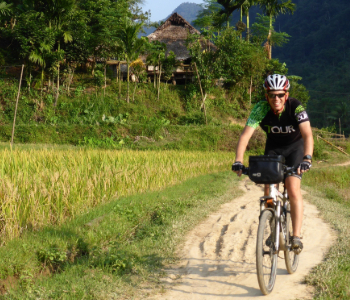 Tour đi xe đạp Mai Châu