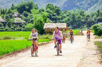 Tour đi xe đạp Mai Châu