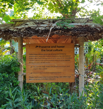 Tôn vinh văn hóa bản địa